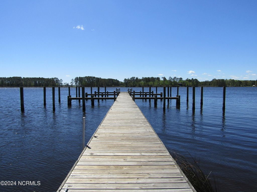 Photo of 38 Winfield Lane, Pinetown, NC 27865 (MLS # 100438937)