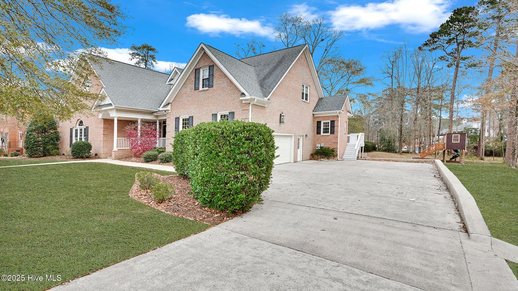 Photo of 2201 Bloomsbury Road, Greenville, NC 27858 (MLS # 100546552)