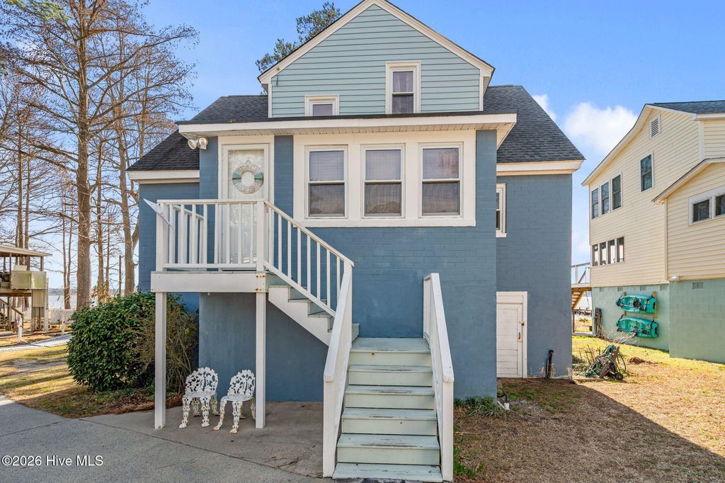Photo of 226 Shady Banks Beach Road, Washington, NC 27889 (MLS # 100556718)