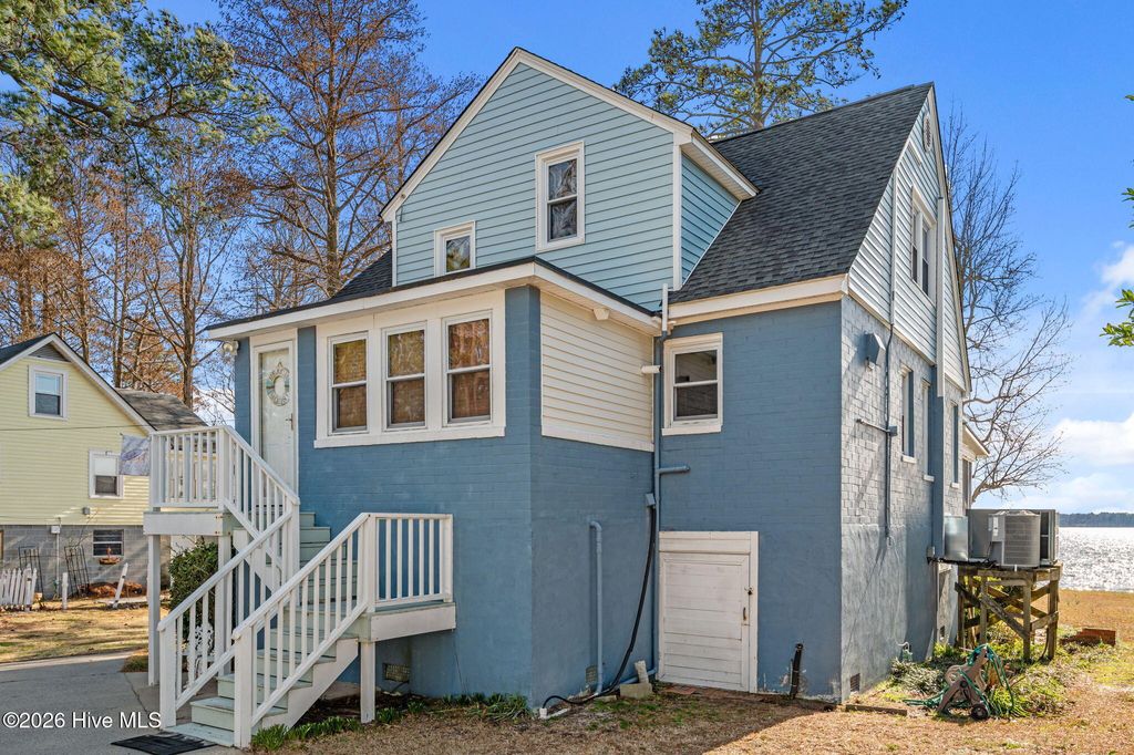 Photo of 226 Shady Banks Beach Road, Washington, NC 27889 (MLS # 100556718)