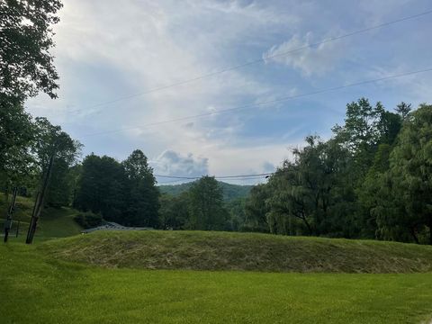 Vacant Land For Sale - 00 Hidden Lakes Road<br/> Topton, NC 28781