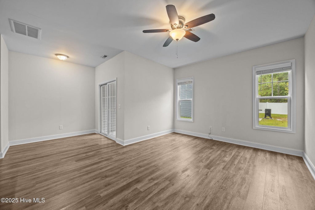 Photo of 211 N Stingray Lane, Sneads Ferry, NC 28460 (MLS # 100588626)