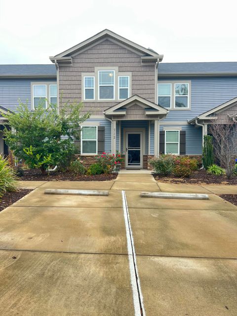 Townhouse For Sale - 712 Red Cedar Court<br/> Grovetown, GA 30813