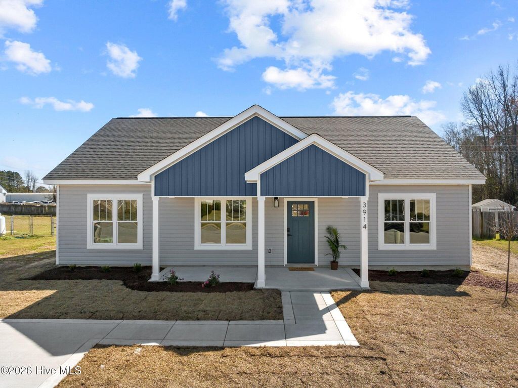 Photo of 2558 Autumn Ridge Lane, Greenville, NC 27834 (MLS # 100565769)