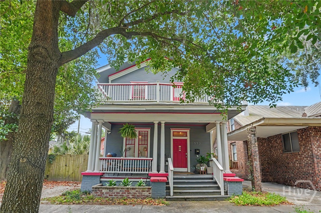 613 E 37th Street