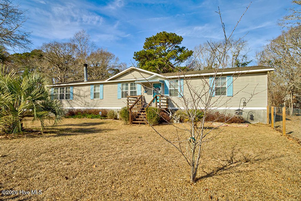 Photo of 650 S Windward Drive SW, Supply, NC 28462 (MLS # 100552634)