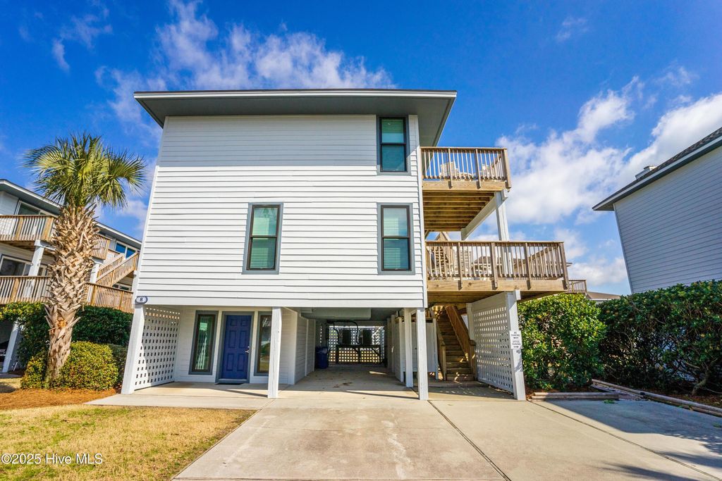 Photo of 8 Sea Oats Lane, Wrightsville Beach, NC 28480 (MLS # 100553724)