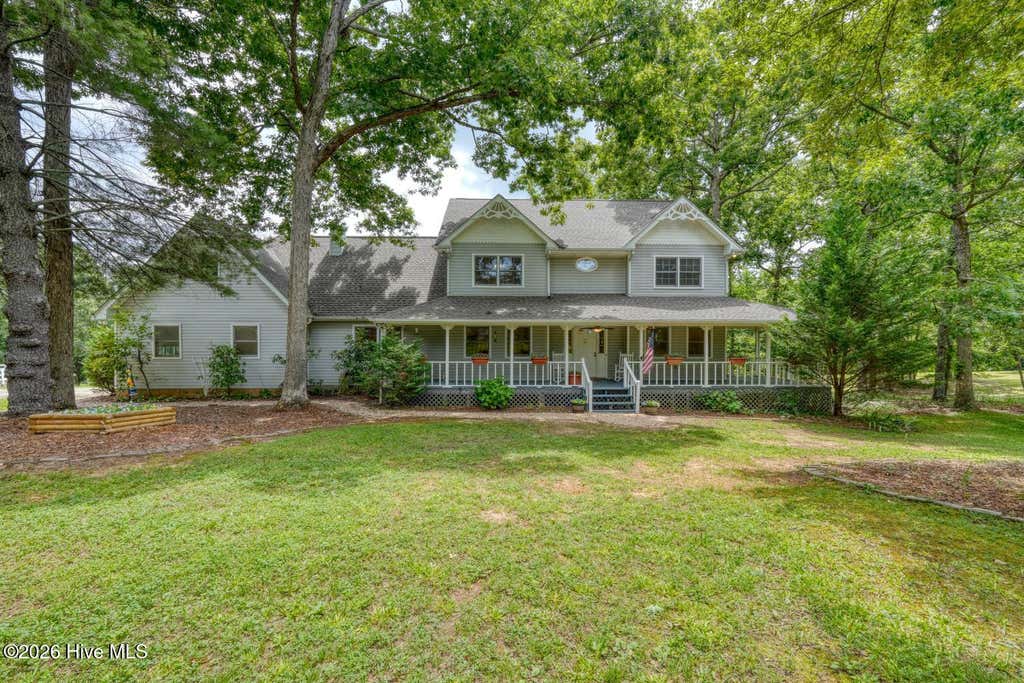 Photo of 151 Sharp Top Circle CIR, Blairsville, GA 30512 (MLS # 100595191)