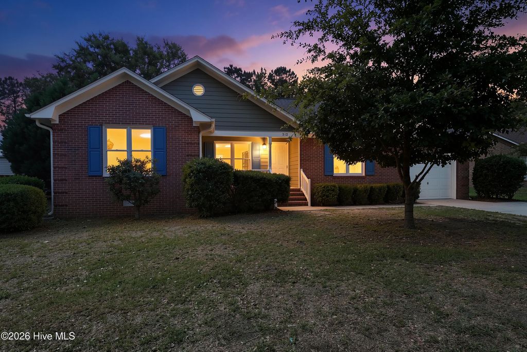 Photo of 312 Wendover Lane, Wilmington, NC 28411 (MLS # 100577397)