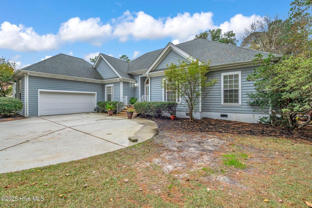 Photo of 129 Coots Trail, Hampstead, NC 28443 (MLS # 100542764)