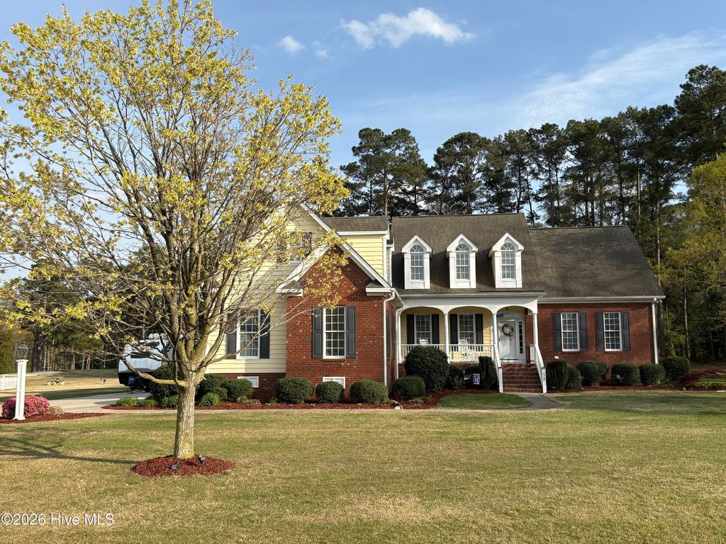 Photo of 172 Golf Course Drive, Pinetops, NC 27864 (MLS # 100567906)
