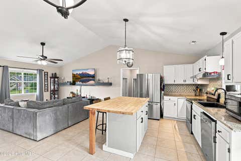 Tiny photo for 215 S Ginger Drive, Hubert, NC 28539 (MLS # 100597568)