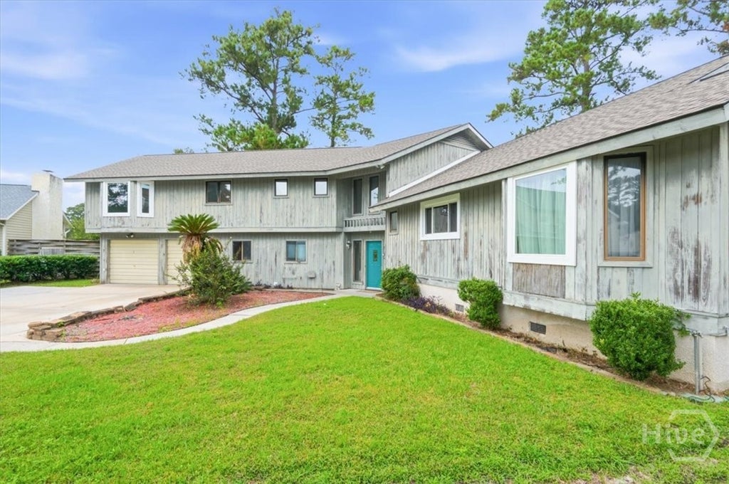Photo of 7 Lakeshore Court, Savannah, GA 31419 (MLS # SA366129)