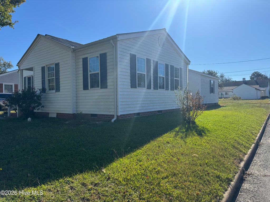 Photo of 111 Victoria Avenue, Williamston, NC 27892 (MLS # 100612880)