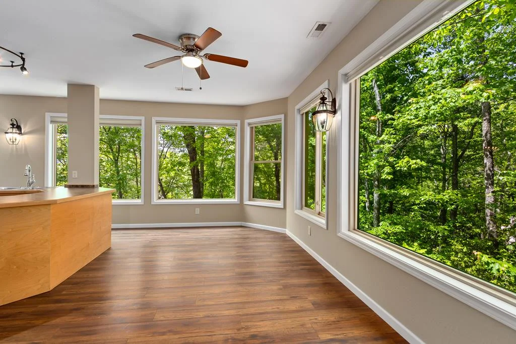 285 Peachtree Mtn Est Road