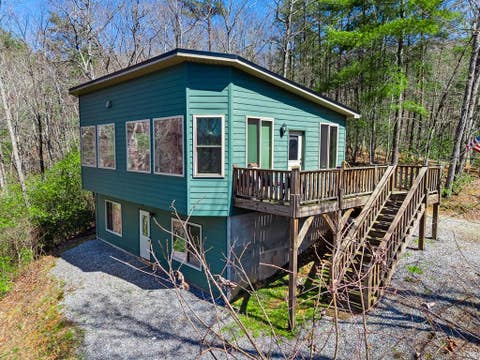 Homes For Sale - 285 Peachtree Mtn Est Road<br/> Murphy, NC 28906