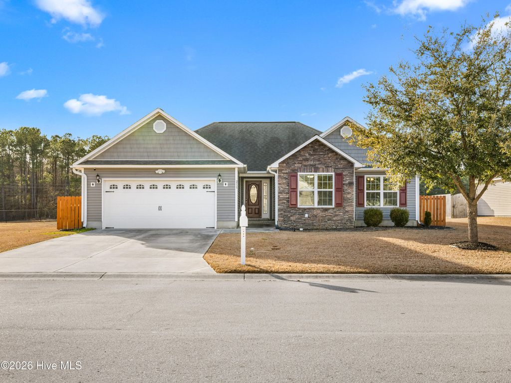 Photo of 215 Merin Height Road, Jacksonville, NC 28546 (MLS # 100547952)