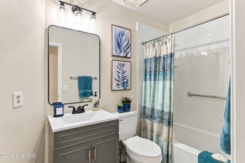 Tiny photo for 2704 Manor Court, Wilmington, NC 28405 (MLS # 100606027)