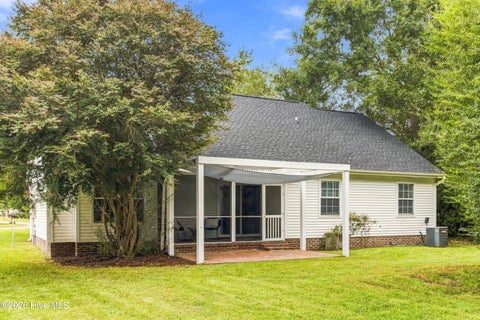 Tiny photo for 2704 Manor Court, Wilmington, NC 28405 (MLS # 100606027)
