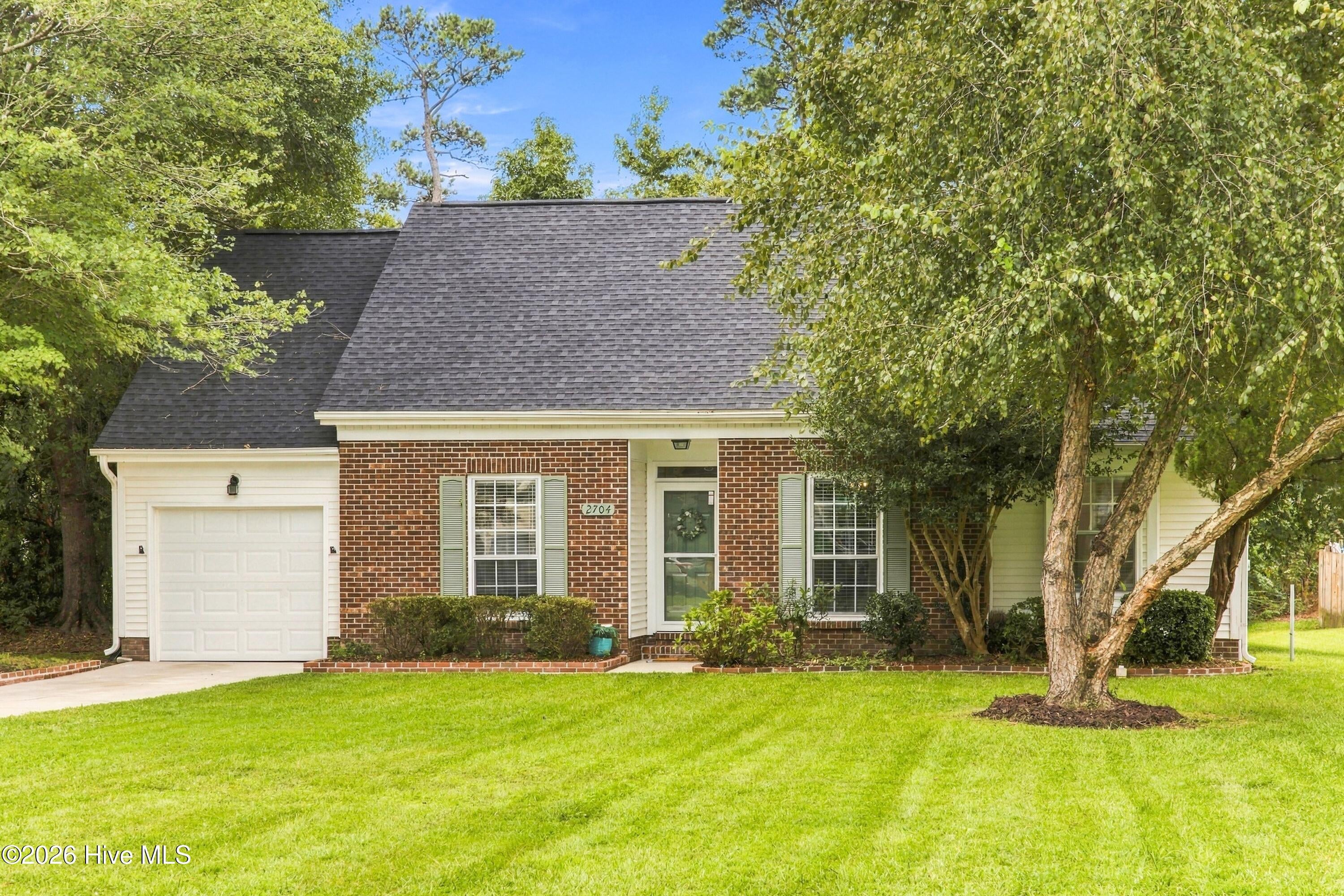 2704 Manor Court