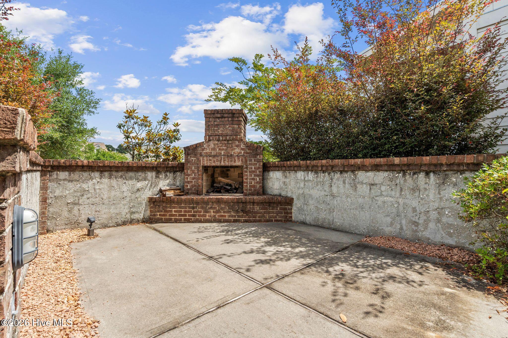 823 Meadowsweet Lane