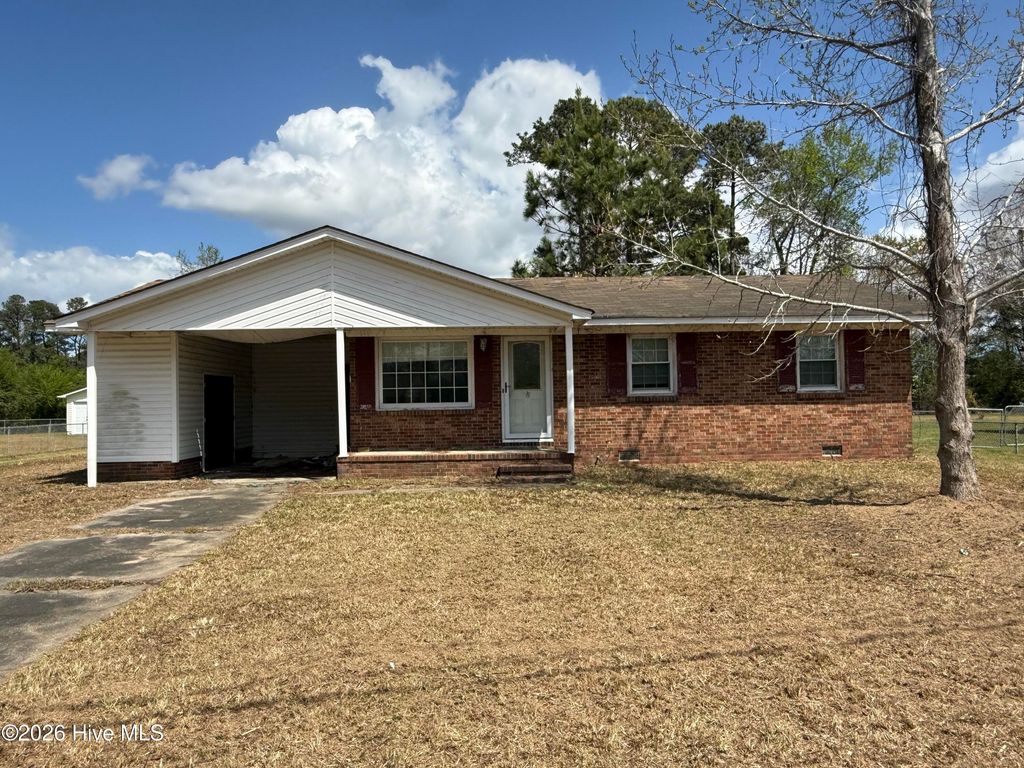 Photo of 15 Oxford Drive, Jacksonville, NC 28546 (MLS # 100563943)