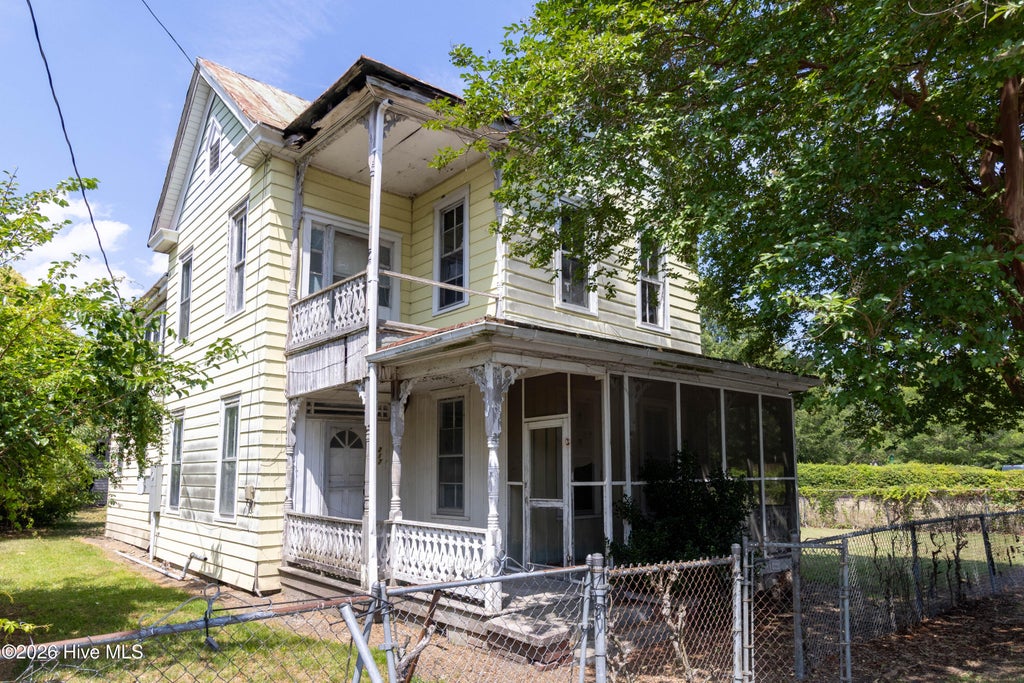 Photo of 217 E Gale Street, Edenton, NC 27932 (MLS # 100583827)