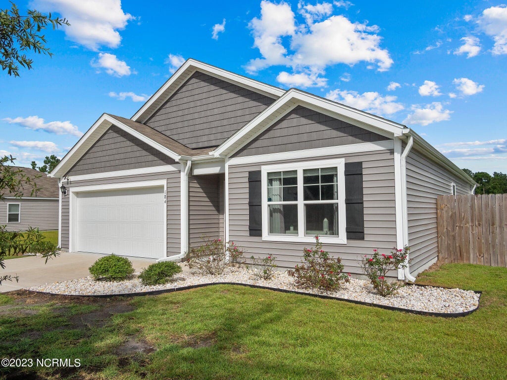 Photo of 184 Everett Yopp Drive, Sneads Ferry, NC 28460 (MLS # 100583371)