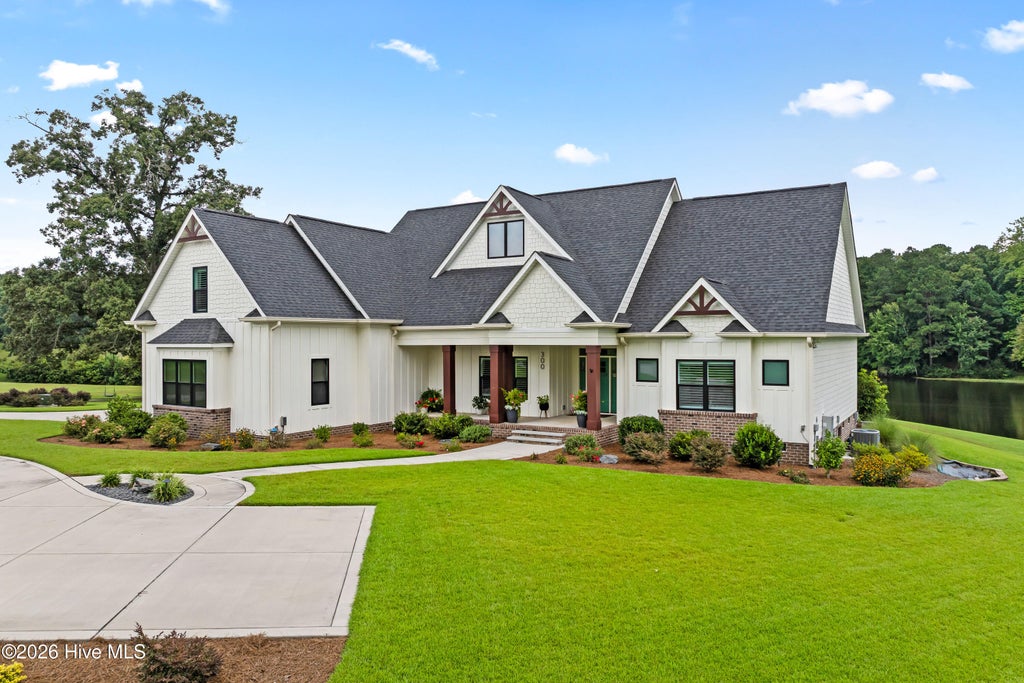 Photo of 300 Westwood Drive, Elizabethtown, NC 28337 (MLS # 100605186)