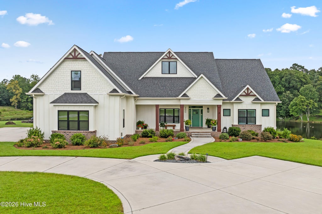 Photo of 300 Westwood Drive, Elizabethtown, NC 28337 (MLS # 100605186)