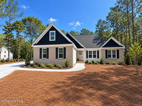 Homes For Sale - 488 Longleaf Drive<br/> Moore County, West End, NC 27376