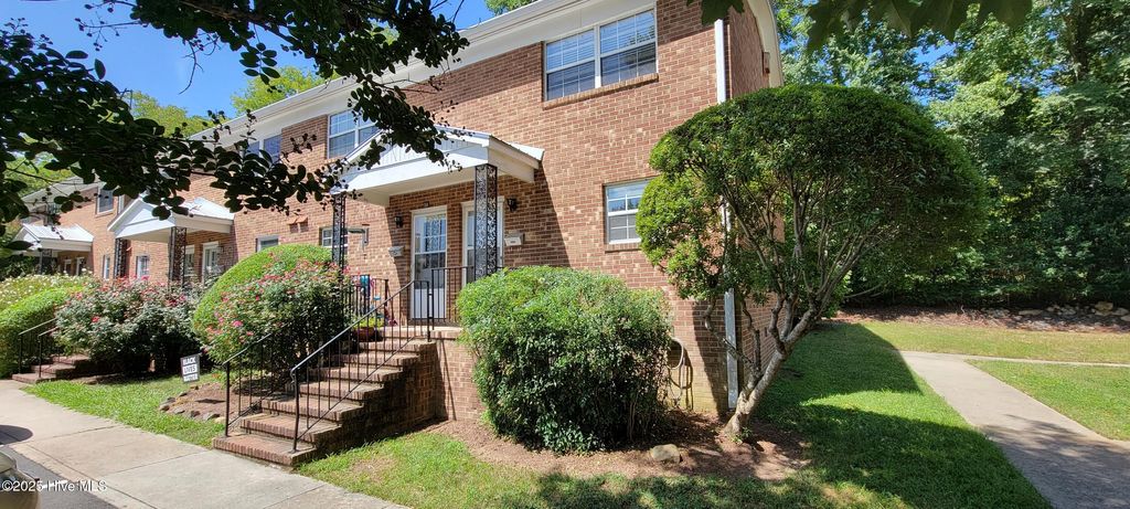 Photo of 506 N Greensboro Street #Apt 35, Carrboro, NC 27510 (MLS # 100529567)