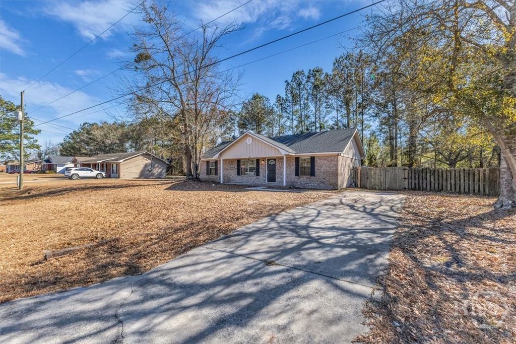 Photo of 166 W Kenny Drive, Hinesville, GA 31313 (MLS # SA347982)