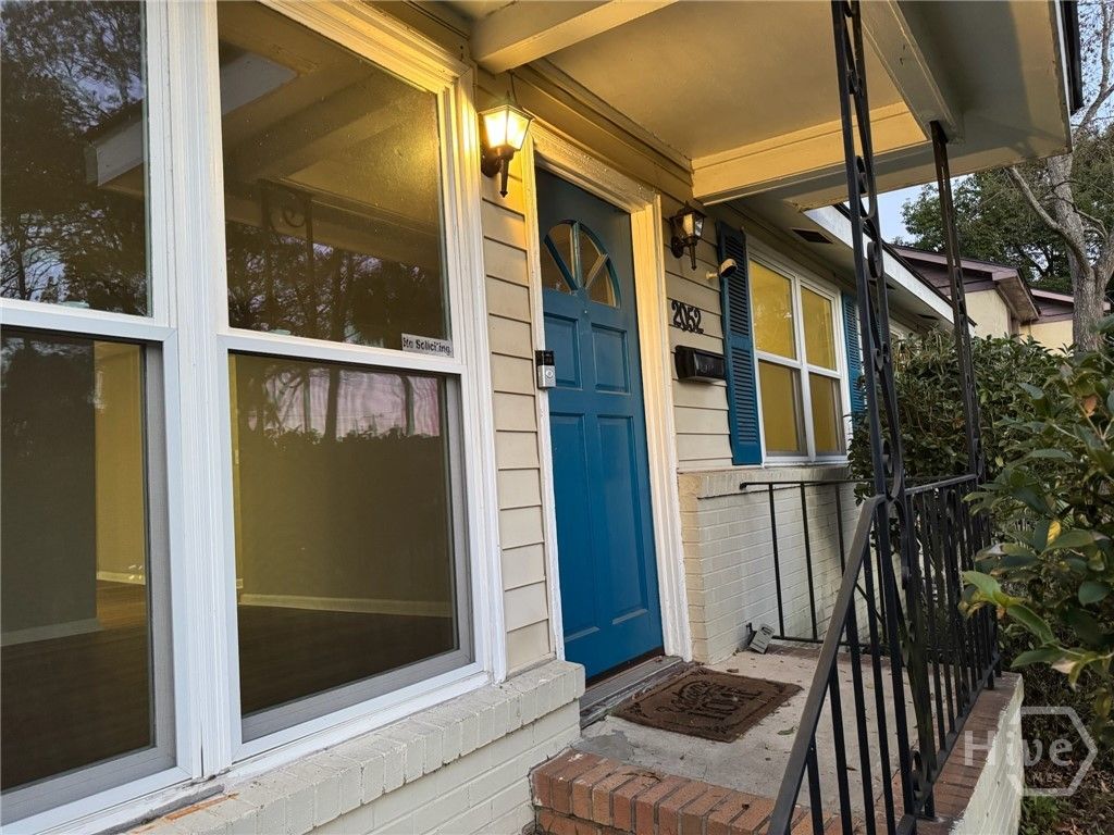 Photo of 2052 E 42nd Street, Savannah, GA 31404 (MLS # SA345369)