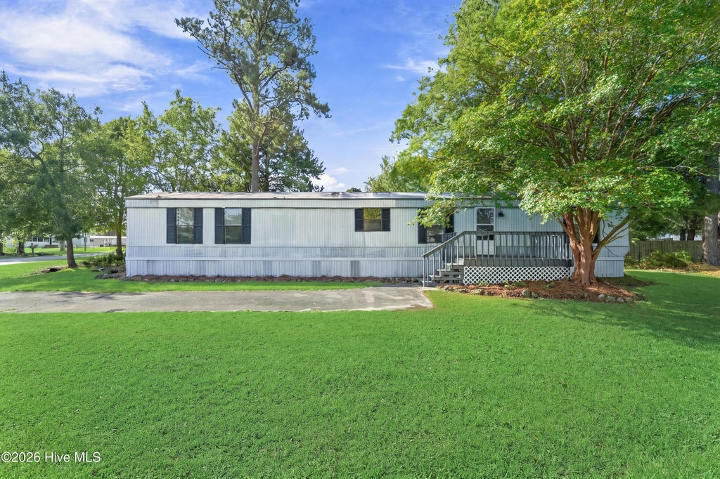 Photo of 125 Seashore Drive, Swansboro, NC 28584 (MLS # 100604328)