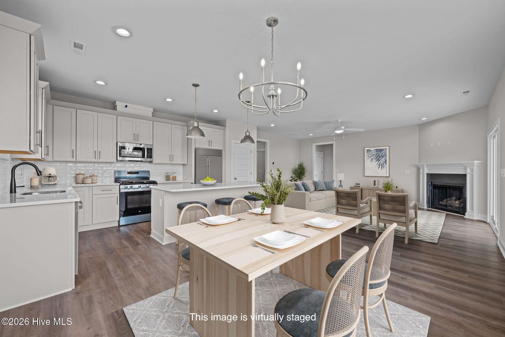 Photo of 1004 Exeter Place, New Bern, NC 28562 (MLS # 100560715)