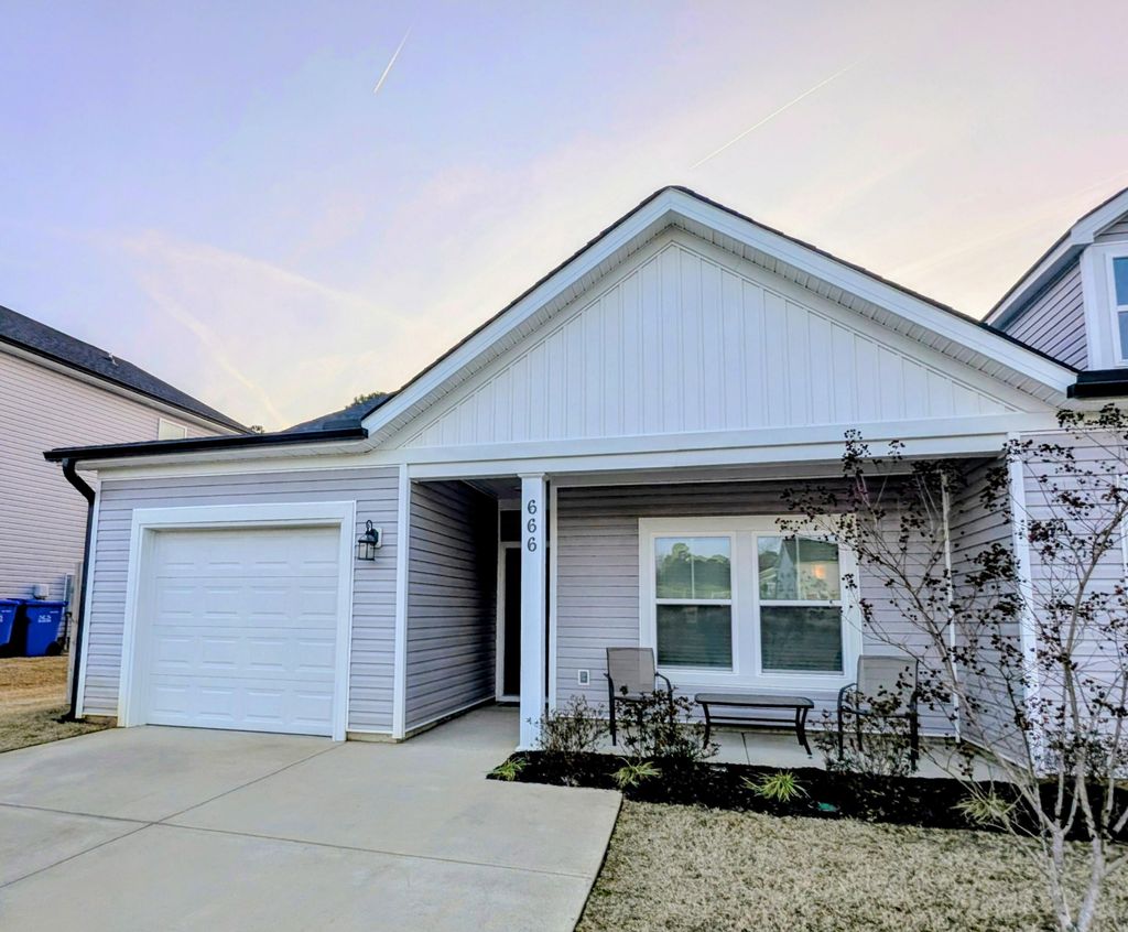 Photo of 666 Hampton Drive, North Augusta, SC 29860 (MLS # 552518)