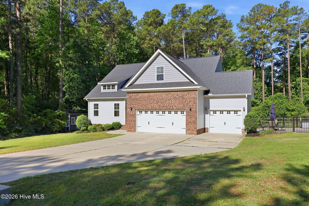Photo of 225 Dicks Hill Road, Carthage, NC 28327 (MLS # 100573126)
