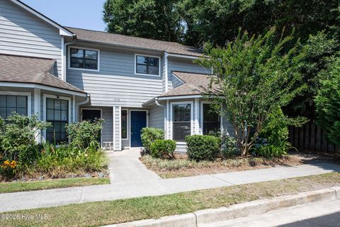 Condo For Sale - 1713 S 41st Street #APT F<br/> Wilmington, NC 28403