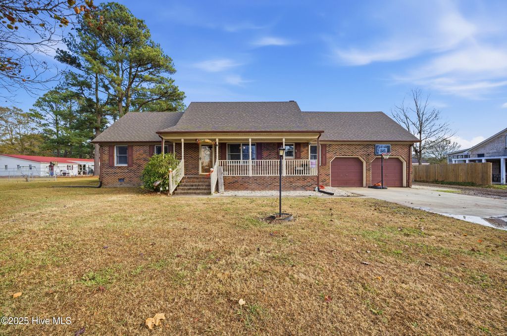 Photo of 1801 Vine Street, Elizabeth City, NC 27909 (MLS # 100567517)