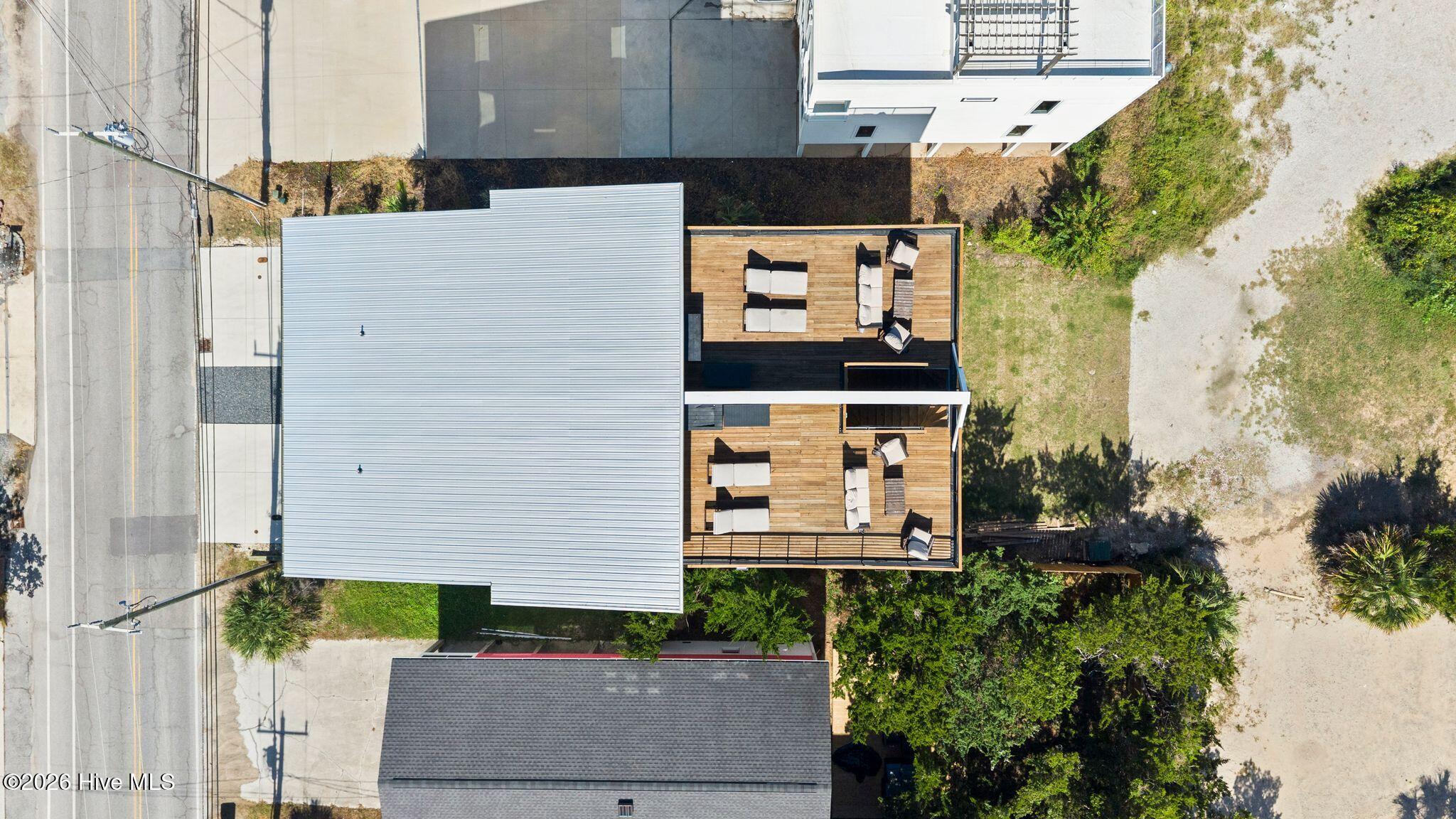 404 Canal Drive 1