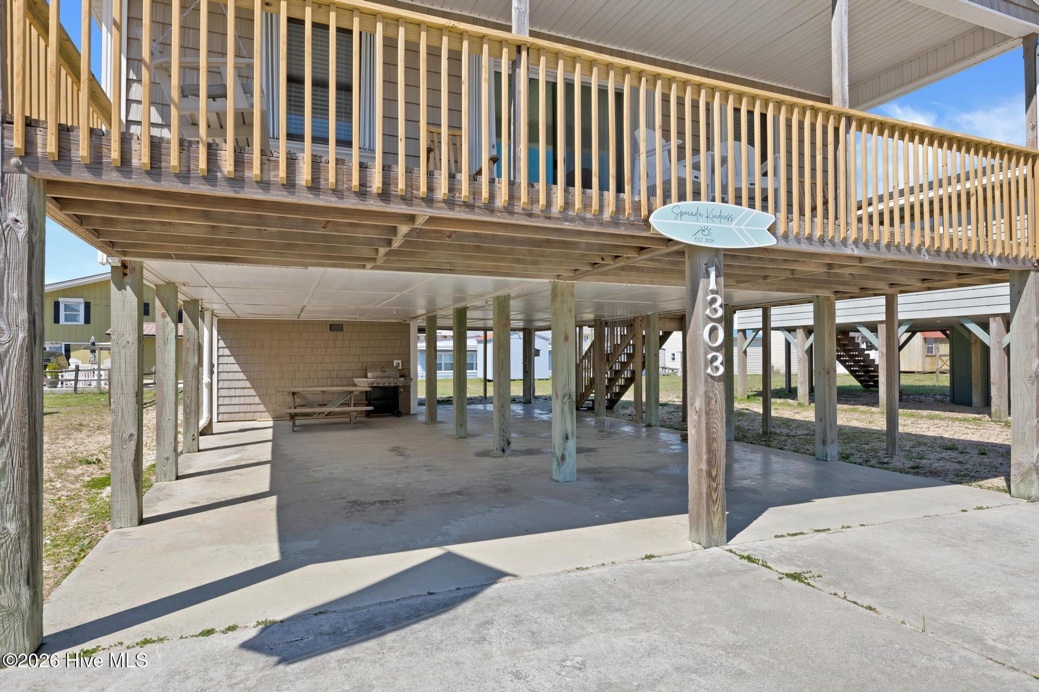 1303 N Topsail Drive
