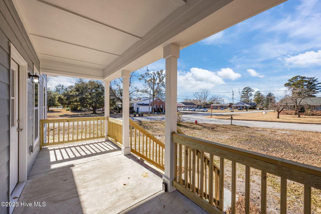 Photo of 700 N Grace Avenue, New Bern, NC 28562 (MLS # 100547494)