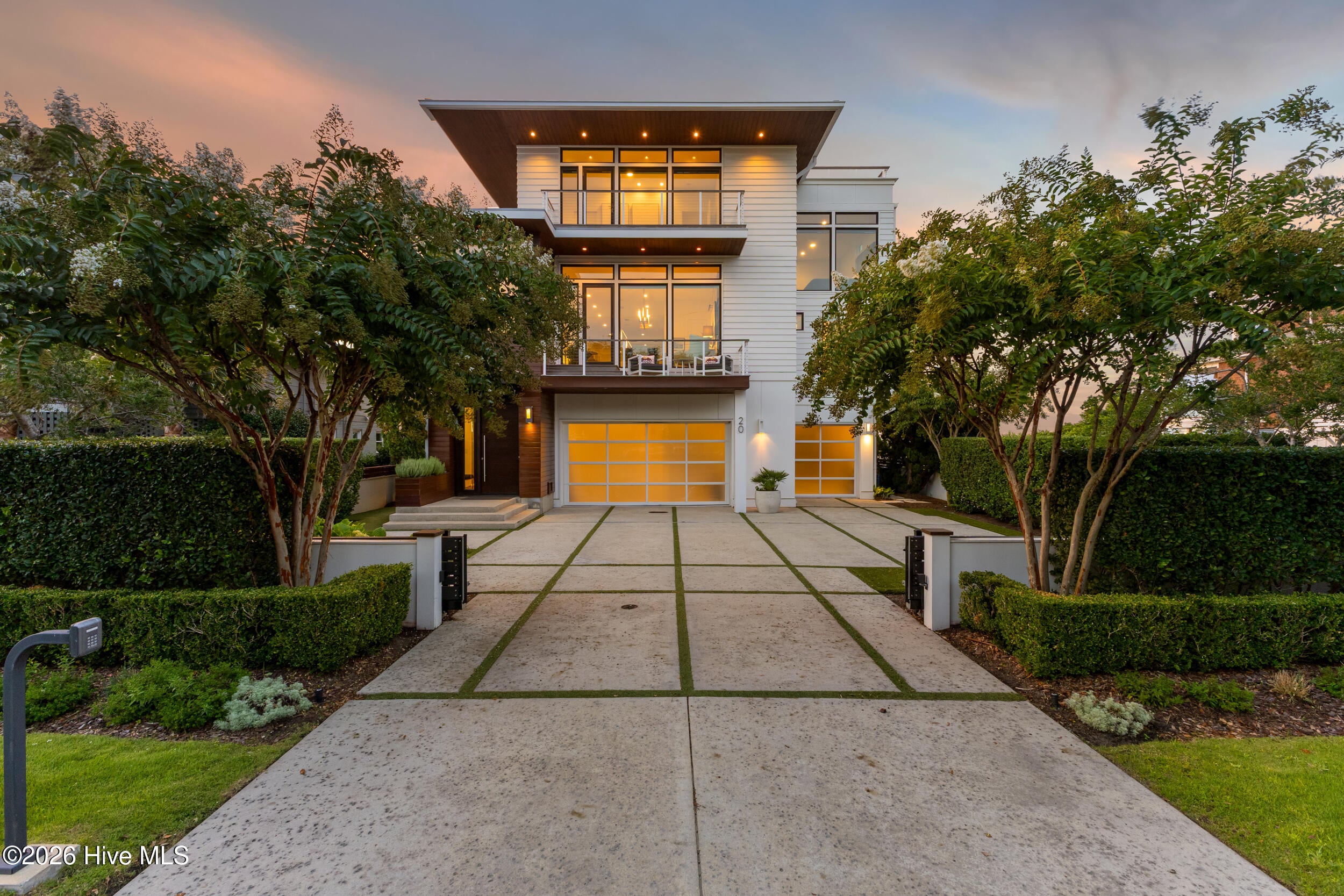 20 Pelican Drive
