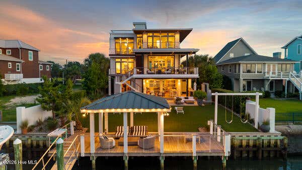 Photo of 20 Pelican Drive, Wrightsville Beach, NC 28480 (MLS # 100594806)
