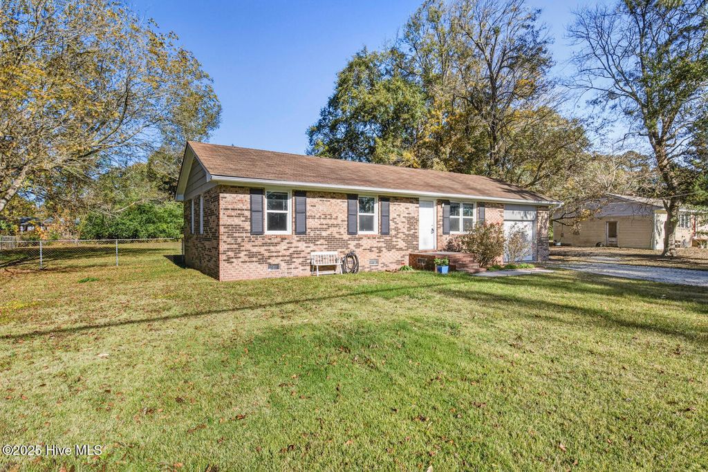 Photo of 5124 Gum Branch Road, Jacksonville, NC 28540 (MLS # 100540149)