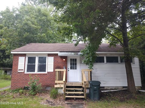 Homes For Sale - 1201 Simmons Street<br/> New Bern, NC 28560