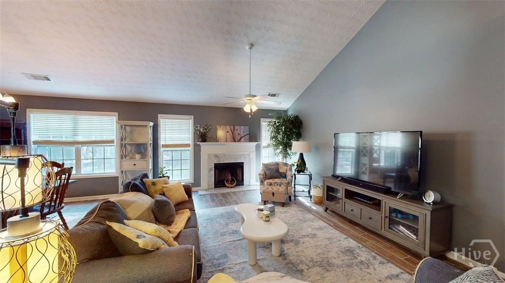 Photo of 346 Meadow Creek Drive Dr, Jefferson, GA 30549 (MLS # CL345102)