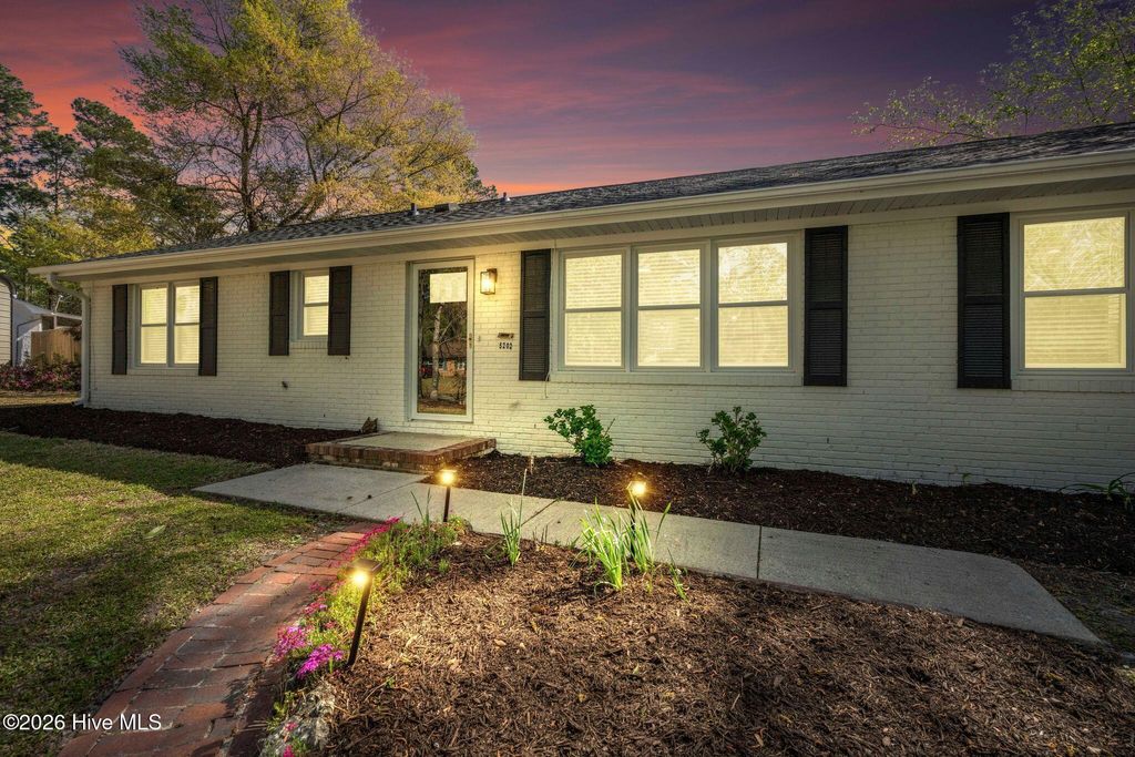 Photo of 5202 Fitzgerald Drive, Wilmington, NC 28405 (MLS # 100564209)