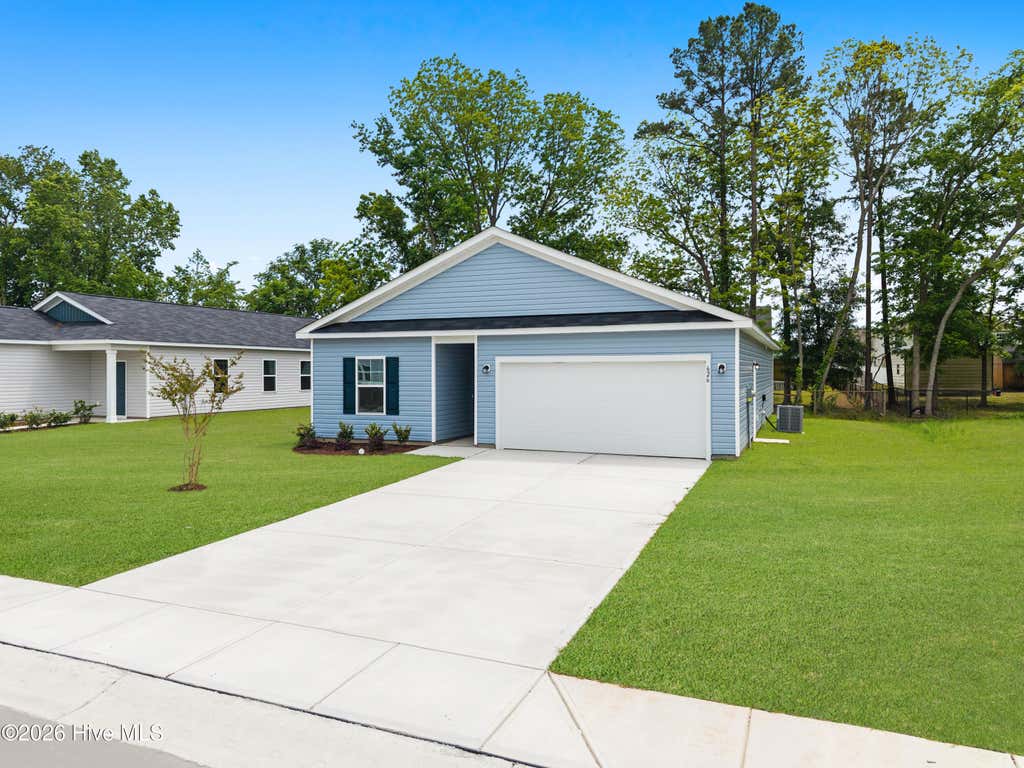 Photo of 146 N Squires Lane, Richlands, NC 28574 (MLS # 100593583)